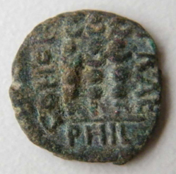 Monnaie en bronze datant de l’époque de la colonie romaine de Philippes (Ier s. av. J.-C.-Ier s. ap. J.-C.).