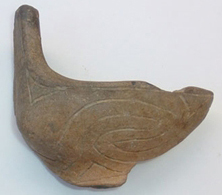Fragment de lampe du Néolithique Récent I (vers 4900 av. J.-C.).