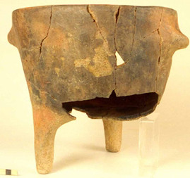 Tripod cooking-pot; Late Neolithic I (c. 4900 BC).